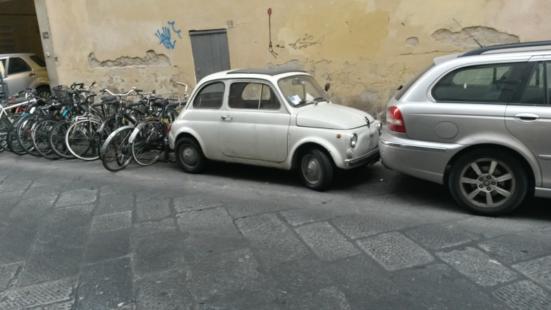 Illustration for article titled Slow Cars, Better Drivers. Or- How Italians Do It Better